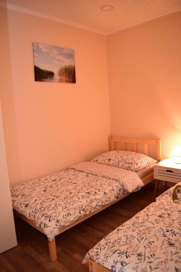 Vadszolo Apartman บาลาตอนมารีอาเฟือร์เดอ ภายนอก รูปภาพ
